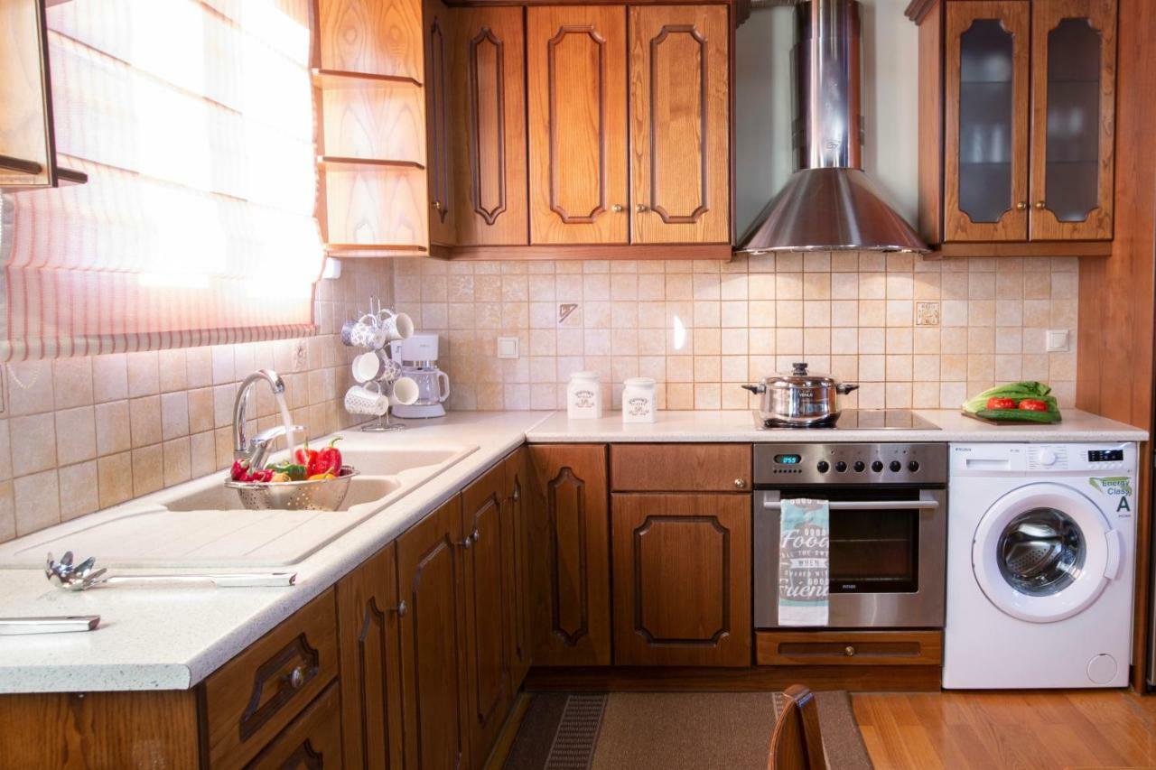 Dimitras Home Vasiliki  Luaran gambar